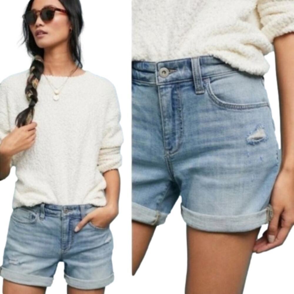 Anthropologie x Pilcro distressed slim boyfriend denim Jean shorts size 28